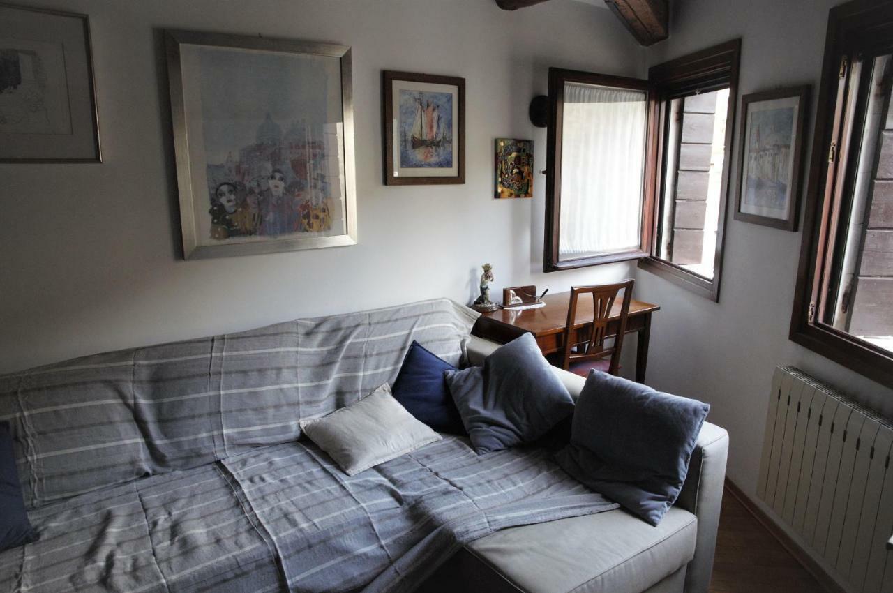 Mansarda Querini Apartment เวนิส ภายนอก รูปภาพ